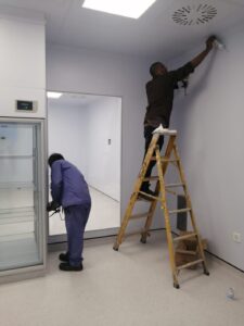 تصميم وتنفيذ غرفة المحاليل الوريدية بمجمع الملك فيصل الطبي بالطائف (2)