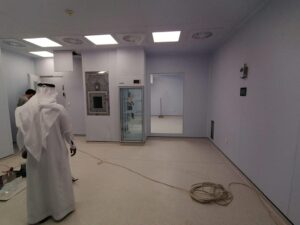 تصميم وتنفيذ غرفة المحاليل الوريدية بمجمع الملك فيصل الطبي بالطائف (4)