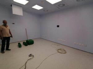 تصميم وتنفيذ غرفة المحاليل الوريدية بمجمع الملك فيصل الطبي بالطائف (7)